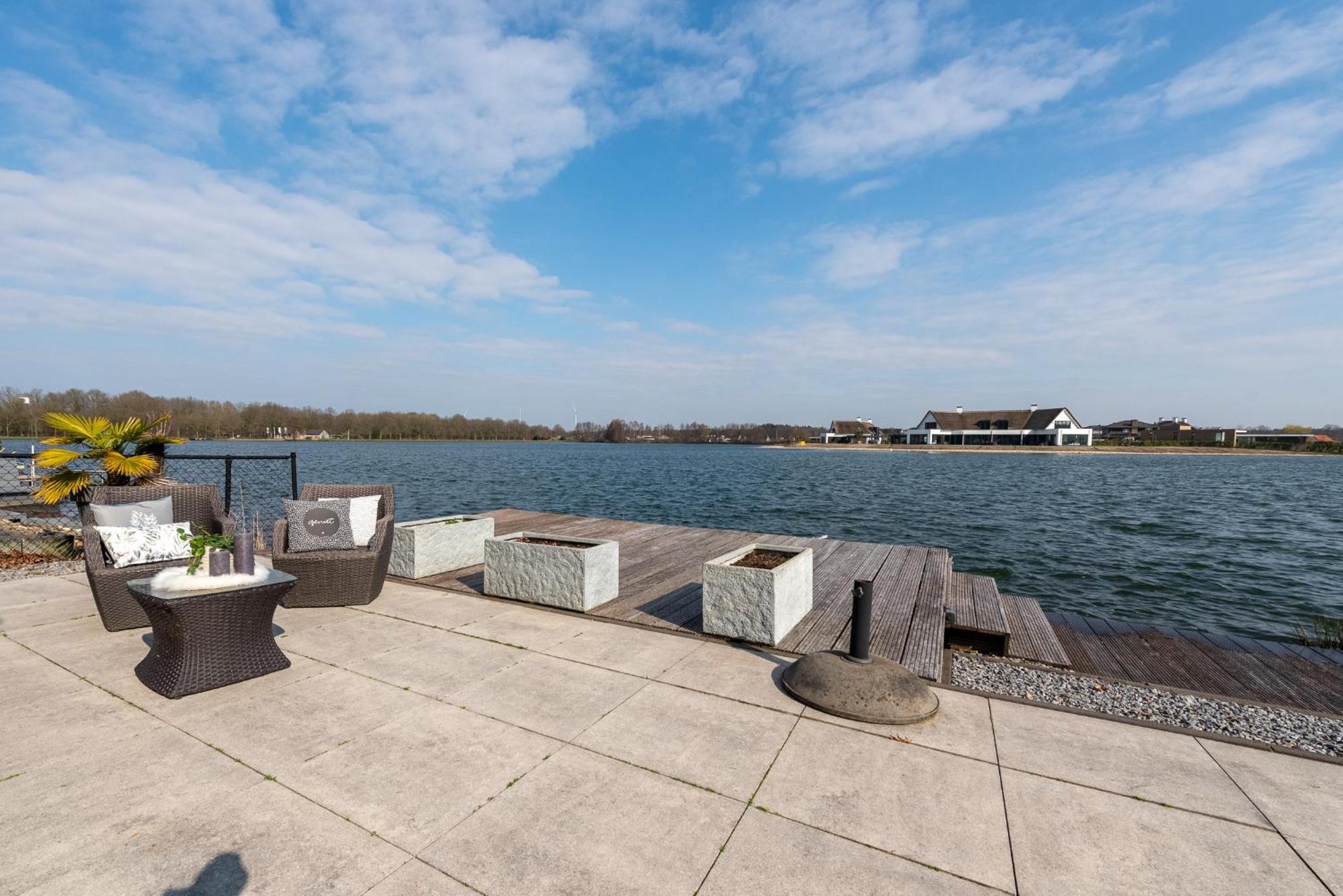 Vakantiepark Klein Vink - Boulevard 27 อาร์เซิน ภายนอก รูปภาพ